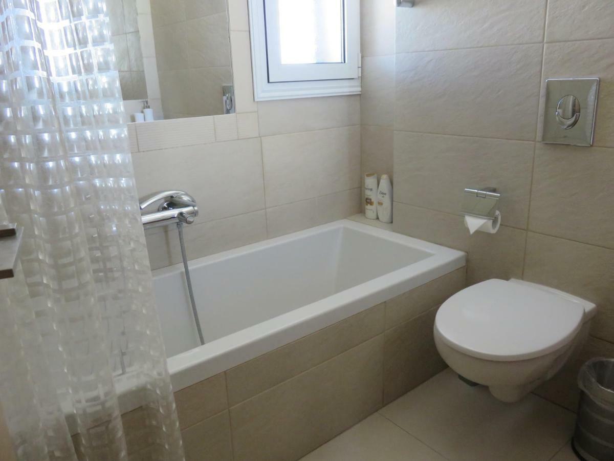Villa Victoria Paphos Buitenkant foto