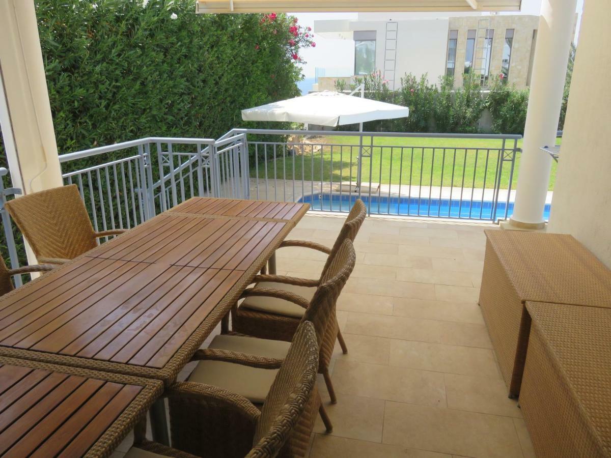 Villa Victoria Paphos Buitenkant foto